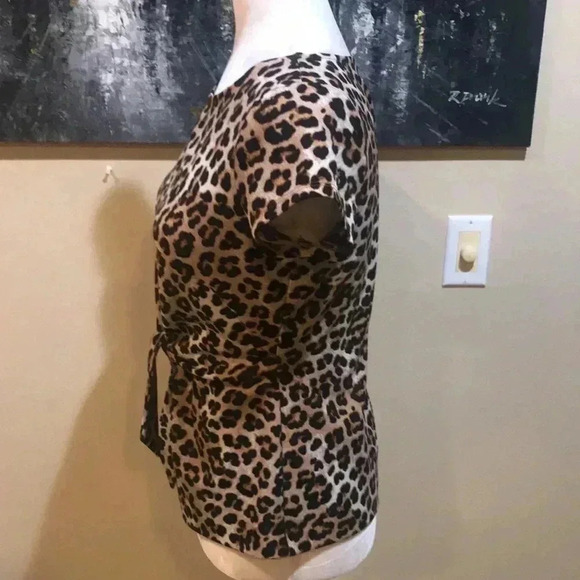 Ann Taylor Animal Print Short Sleeved Figure Flattering Waist Tie Front Top-S - Picture 4 of 8